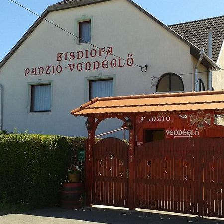 Kisdiofa Panzio Es Vendeglo Bed & Breakfast Vajdacska Bagian luar foto