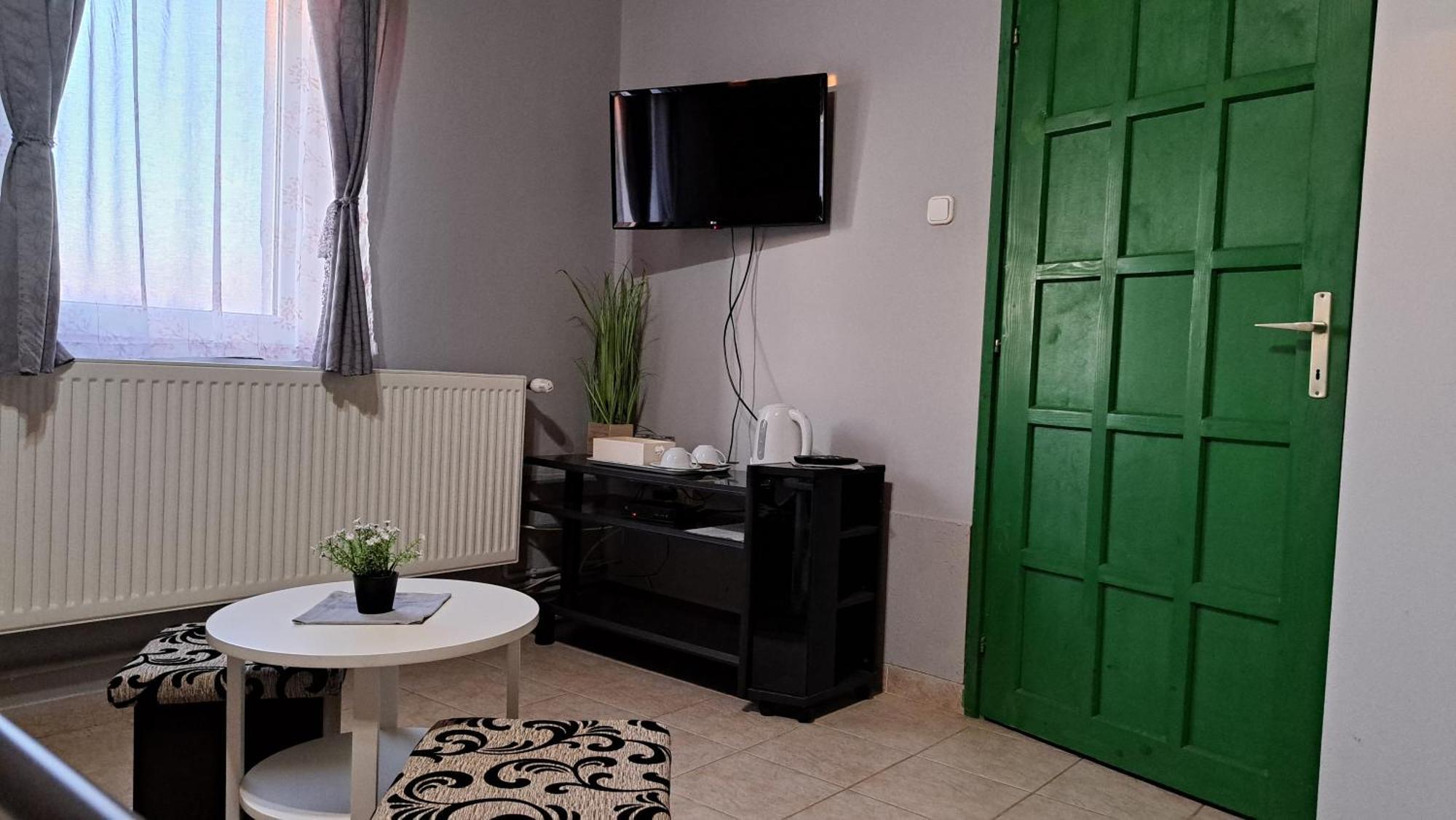 Kisdiofa Panzio Es Vendeglo Bed & Breakfast Vajdacska Bagian luar foto