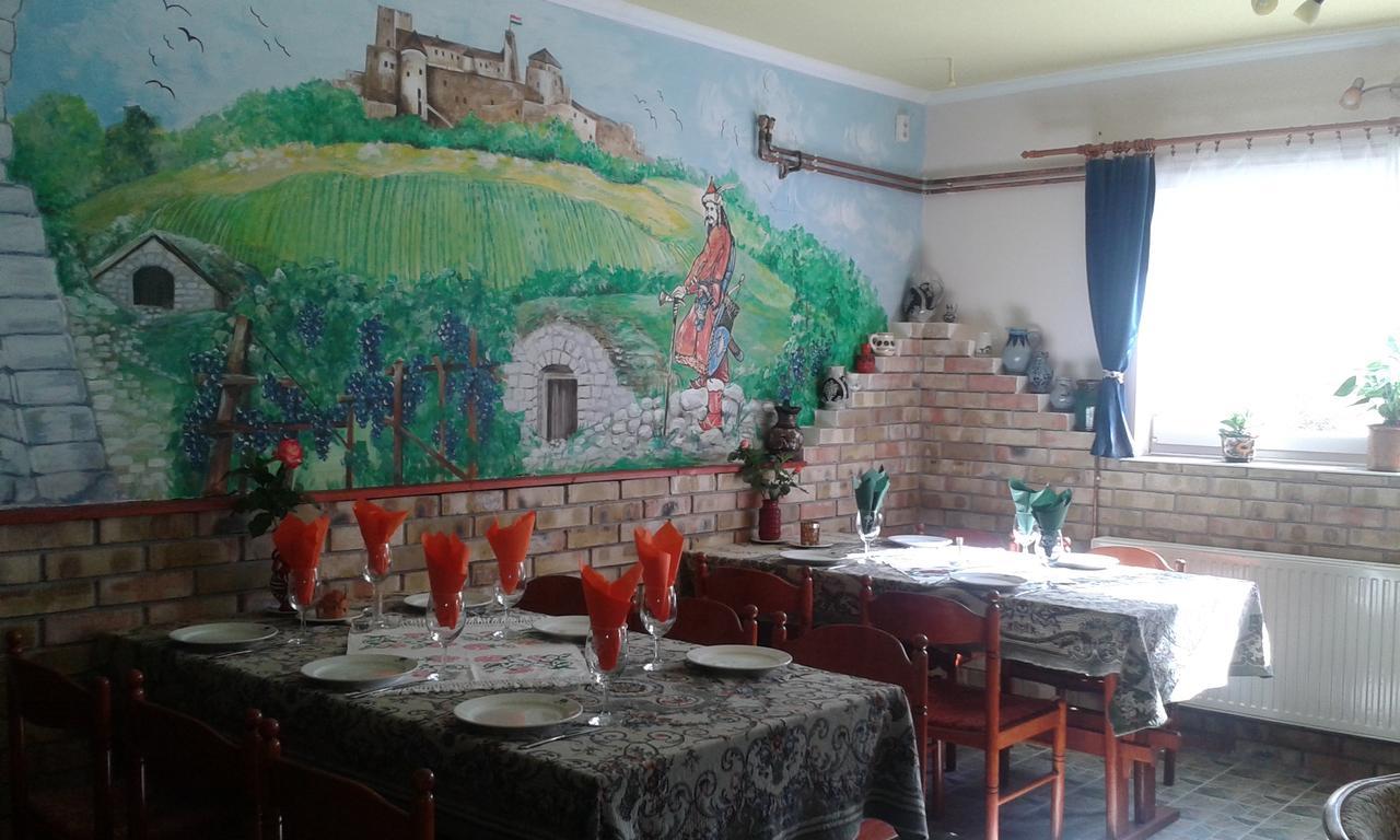 Kisdiofa Panzio Es Vendeglo Bed & Breakfast Vajdacska Bagian luar foto