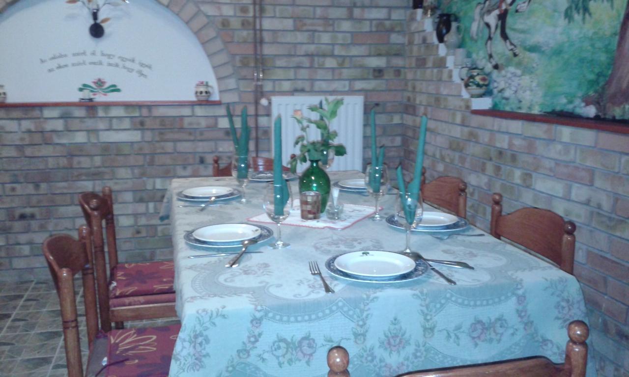 Kisdiofa Panzio Es Vendeglo Bed & Breakfast Vajdacska Bagian luar foto
