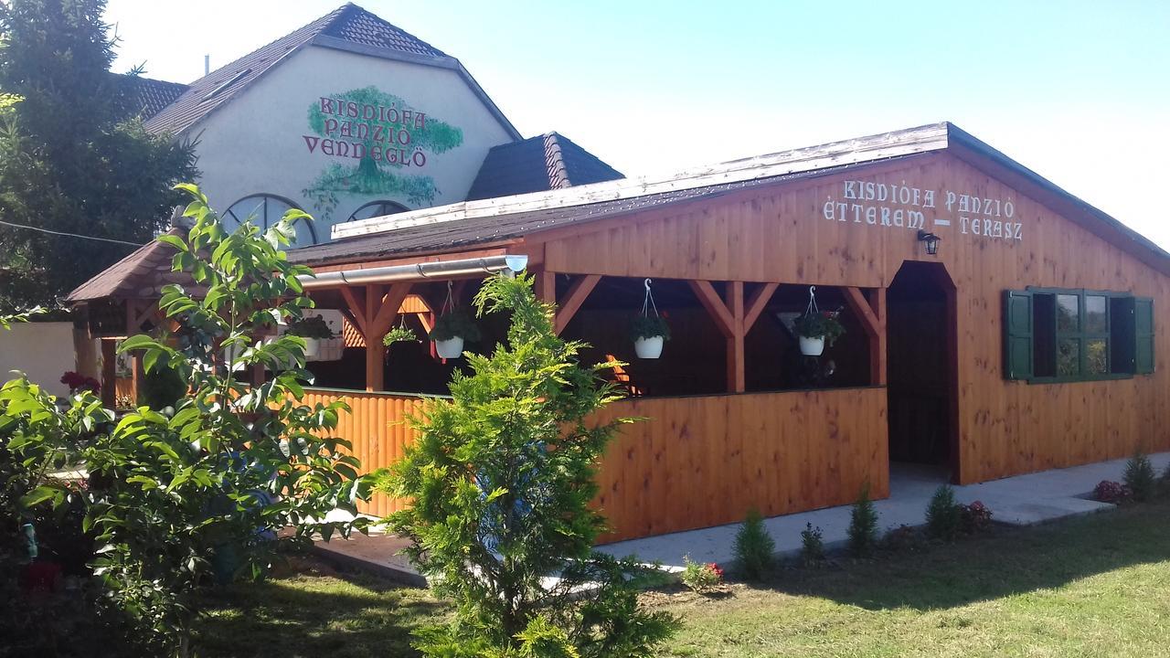 Kisdiofa Panzio Es Vendeglo Bed & Breakfast Vajdacska Bagian luar foto