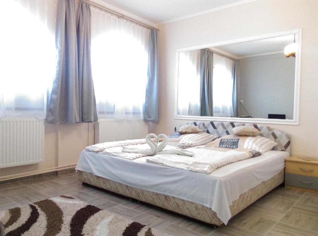 Kisdiofa Panzio Es Vendeglo Bed & Breakfast Vajdacska Bagian luar foto