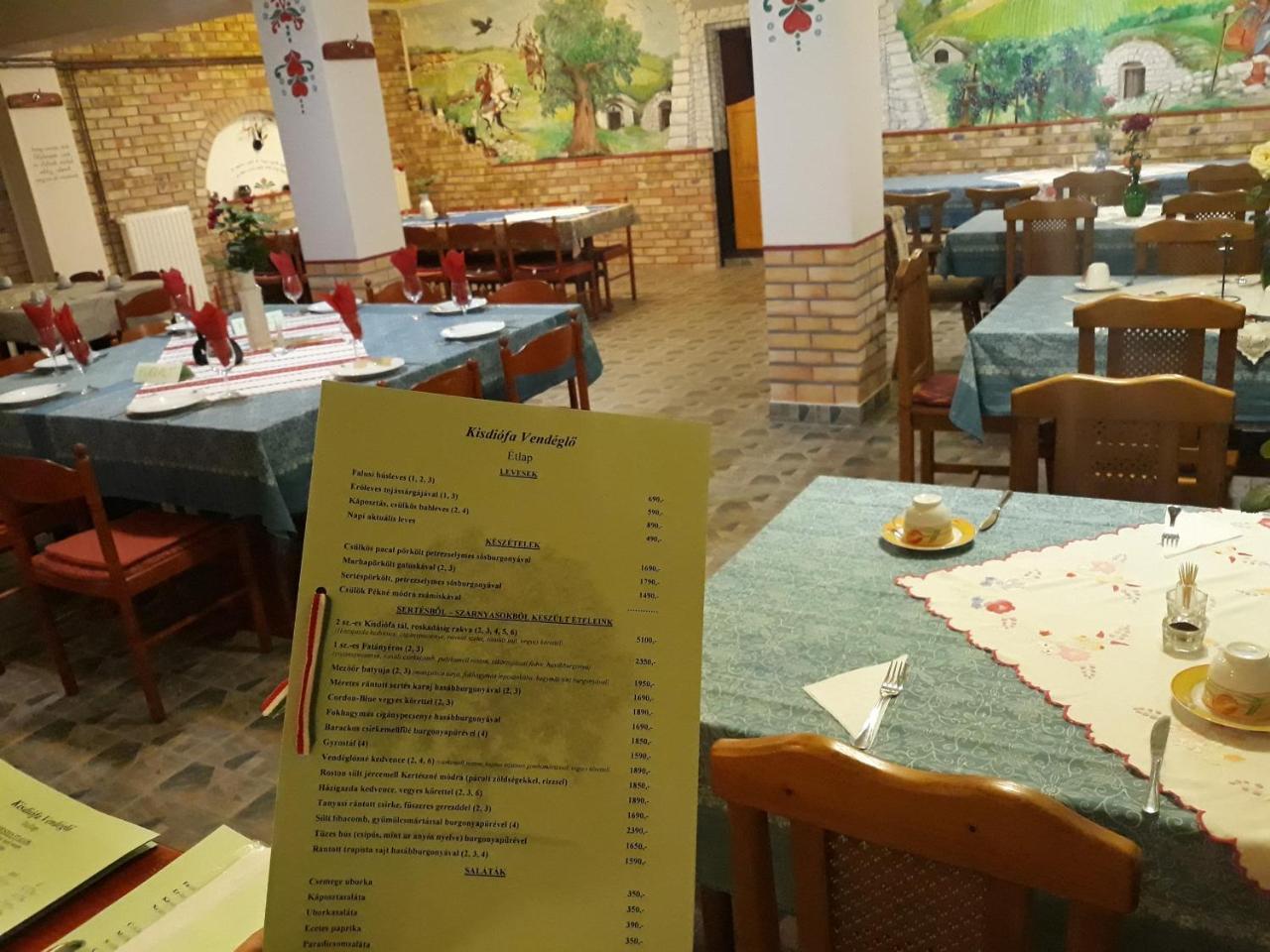 Kisdiofa Panzio Es Vendeglo Bed & Breakfast Vajdacska Bagian luar foto